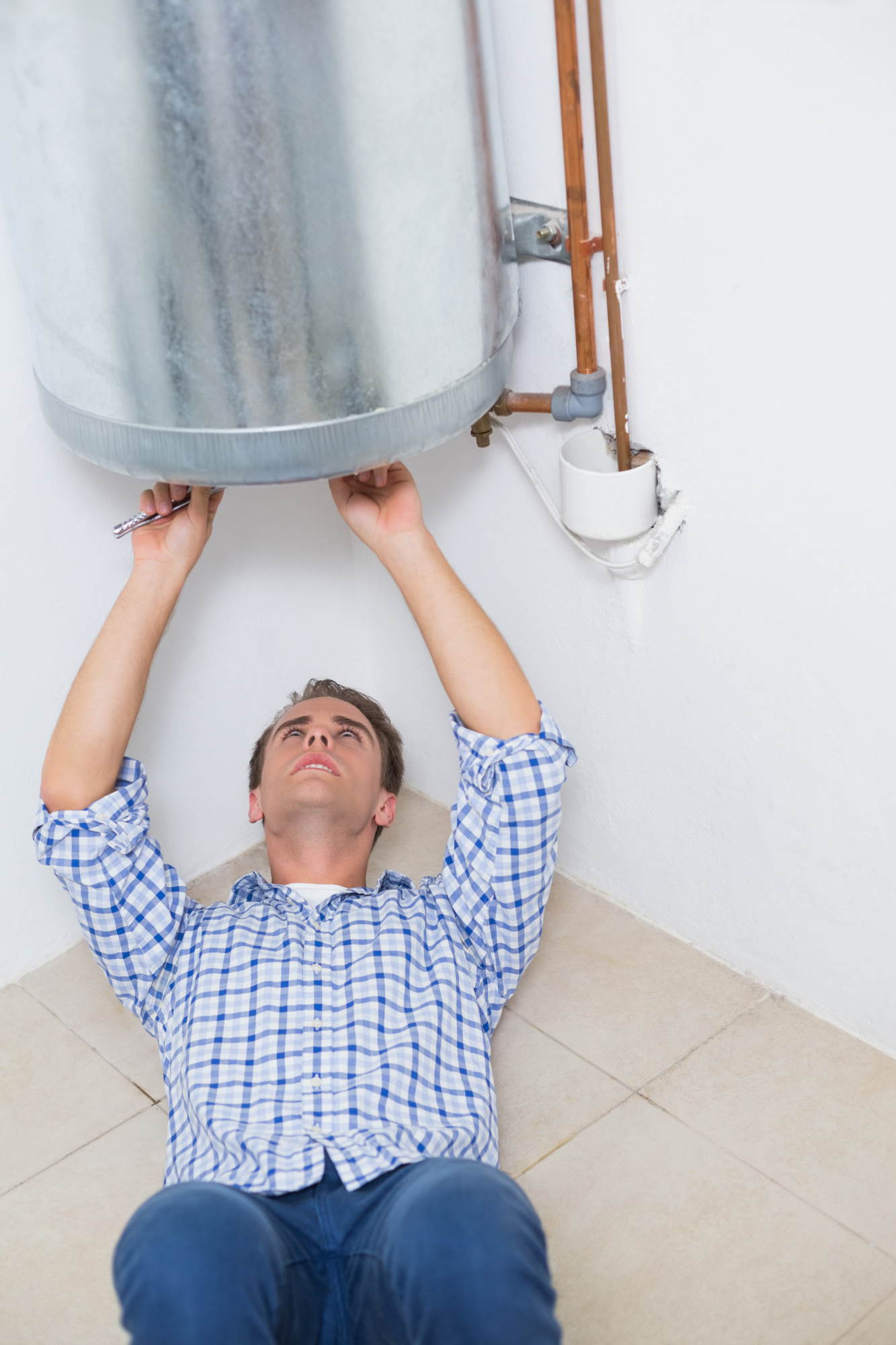 What Do I Do if my Simpsonville Water Heater is Leaking?